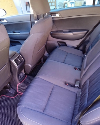 Kia Sportage cena 77500 przebieg: 66500, rok produkcji 2016 z Kowal małe 106